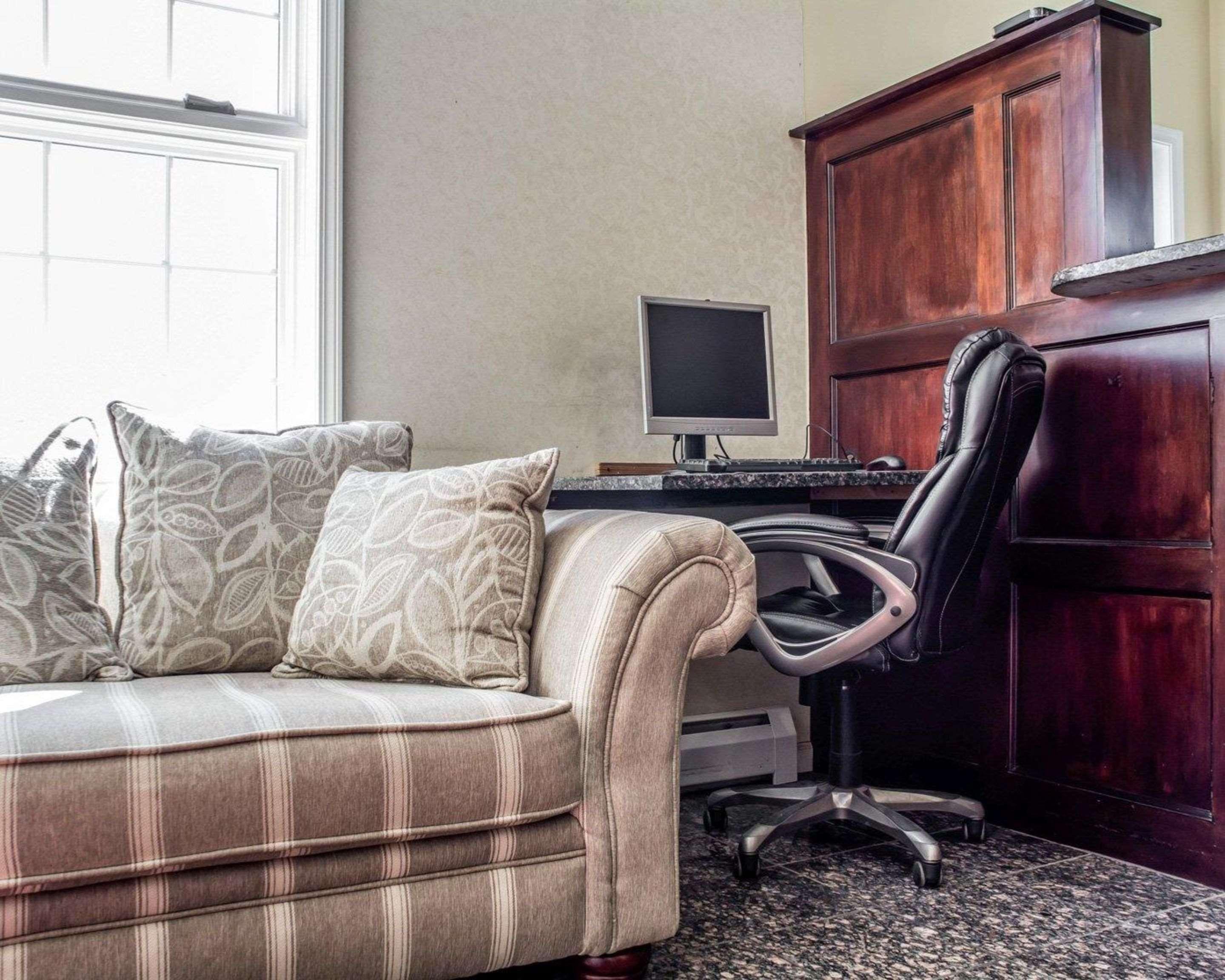 Econo Lodge & Suites Airport North Syracuse Luaran gambar