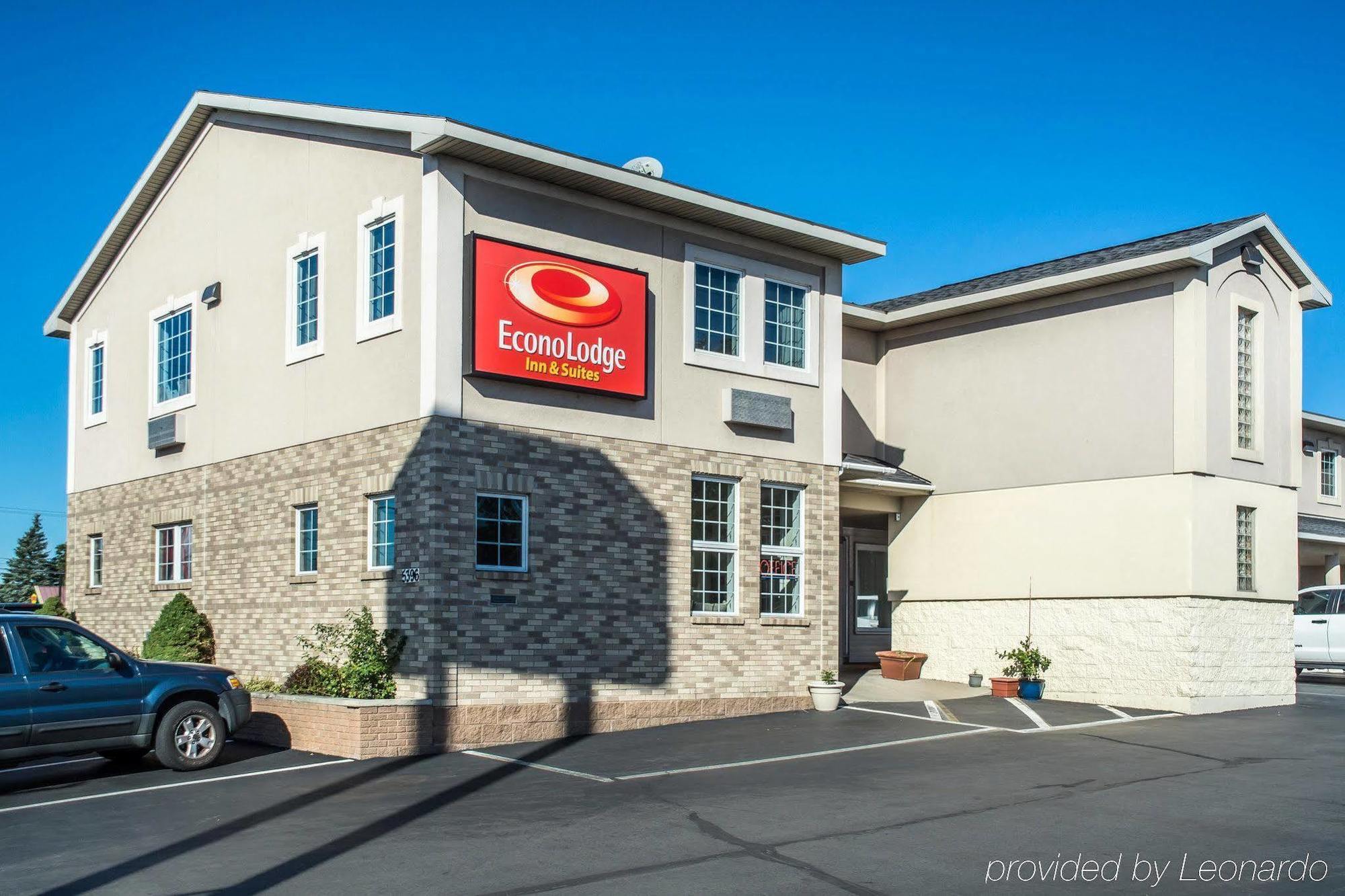 Econo Lodge & Suites Airport North Syracuse Luaran gambar
